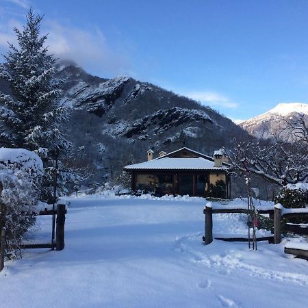 Agriturismo Il Mirtillo B,B Villa Pasturo ภายนอก รูปภาพ
