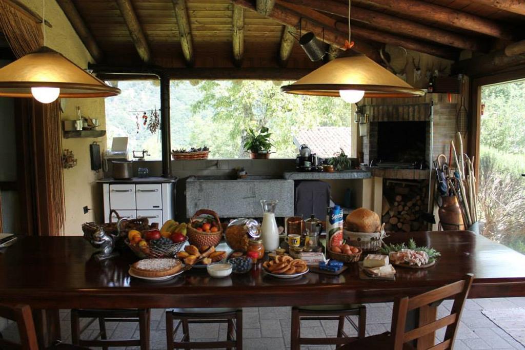 Agriturismo Il Mirtillo B,B Villa Pasturo ภายนอก รูปภาพ