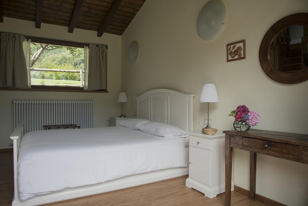 Agriturismo Il Mirtillo B,B Villa Pasturo ภายนอก รูปภาพ